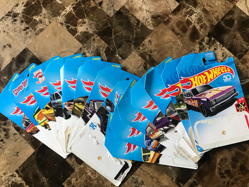 Some of them came loose so I dont have every single card~